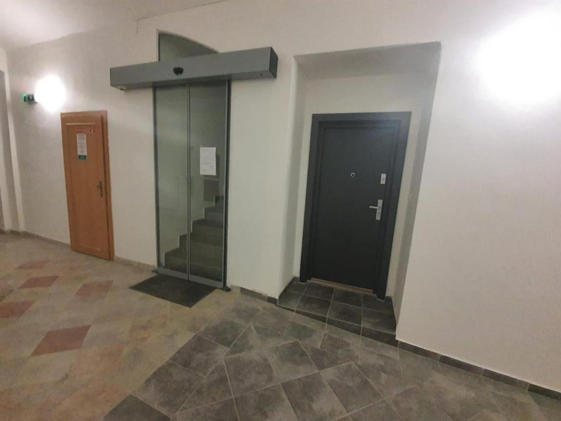 Monar Exclusive Center Free Parking In Garage Apartment Kosice Luaran gambar